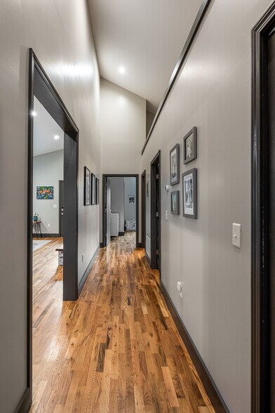 Building Photo - 11 Alta Ave