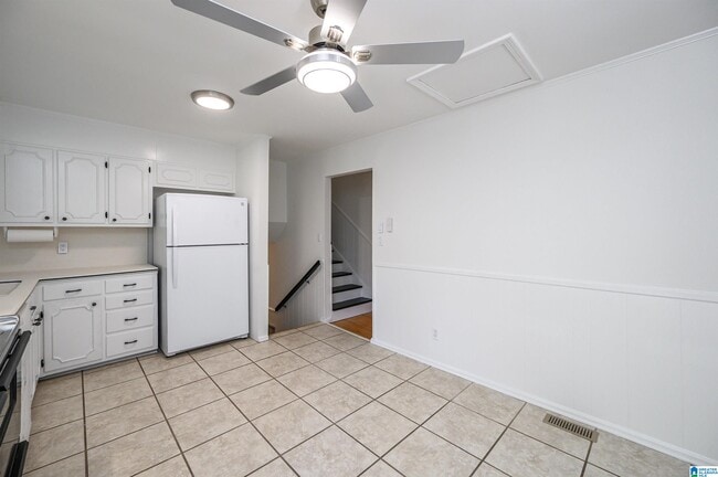 Building Photo - 1064 Sherbrooke Dr