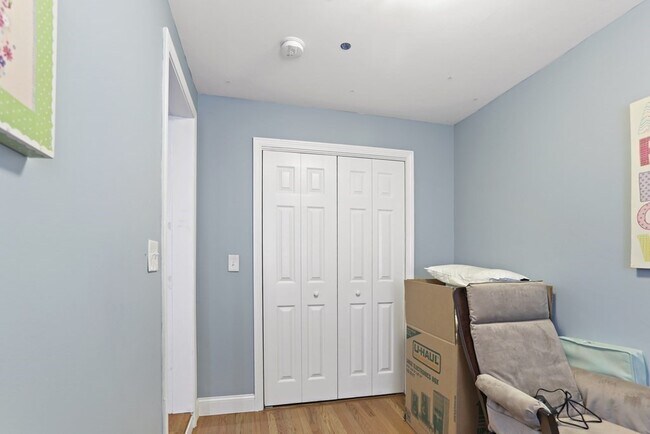 Building Photo - 181 Green St