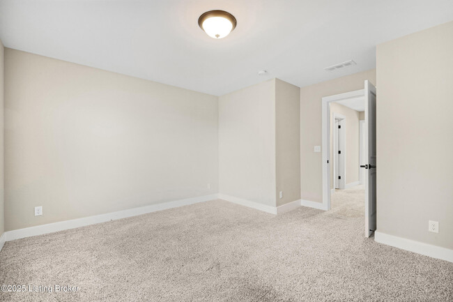 Building Photo - 9203 Harvester Pl