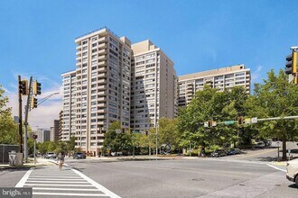 Building Photo - 4515 Willard Ave