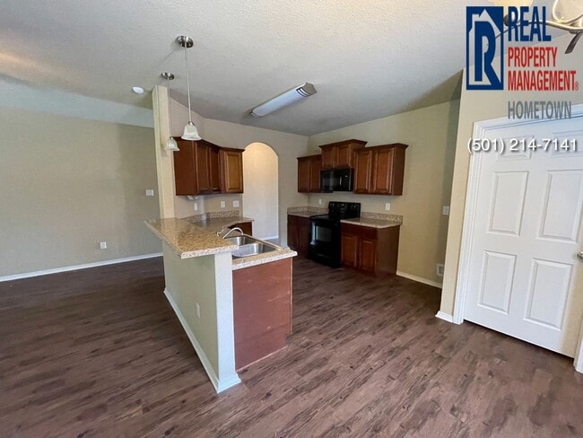 Building Photo - 2064 Fern Valley Dr