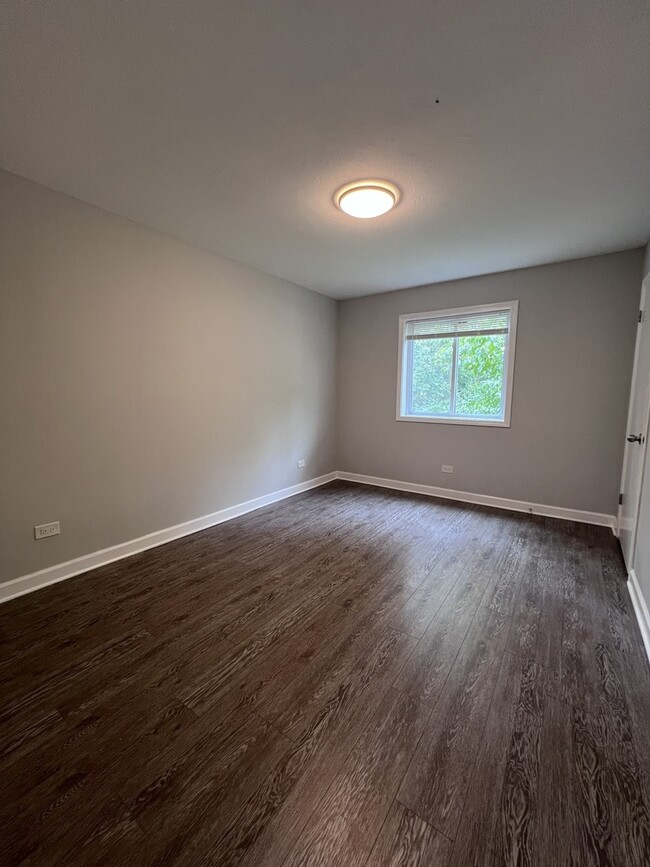 Building Photo - 224 E Rimini Ct