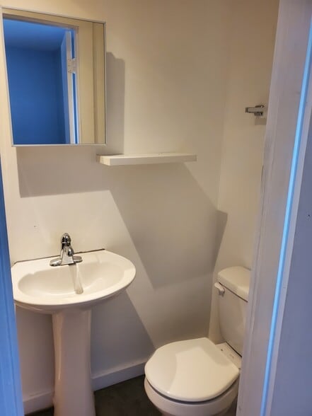 Building Photo - 2801 Dalecrest Dr