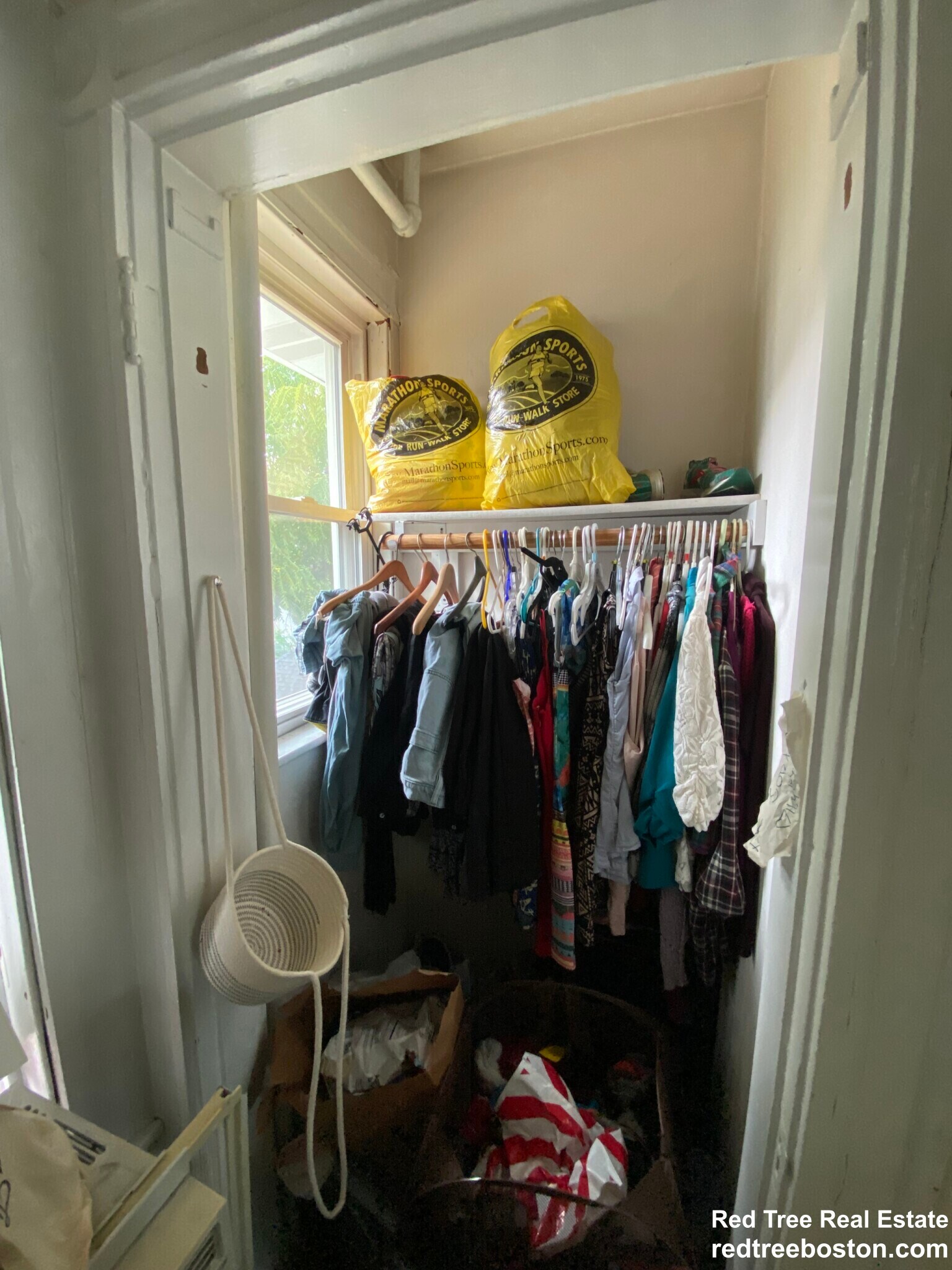 Building Photo - 72 Hobson St