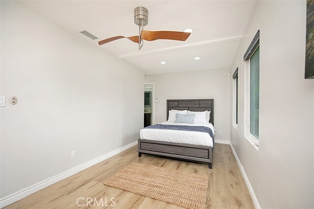 Building Photo - 967 Oriole Dr