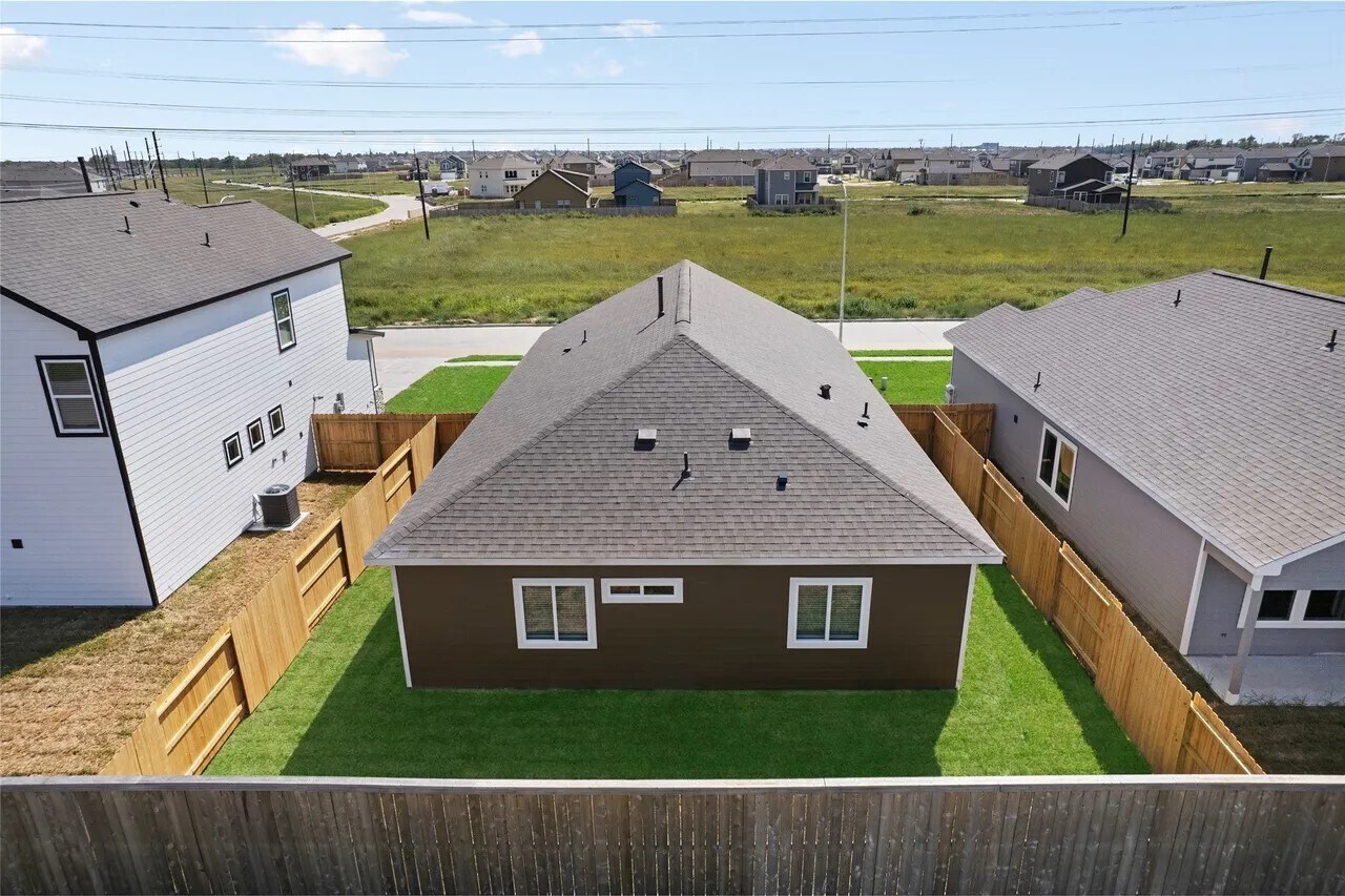 Building Photo - 1127 Santee Ct