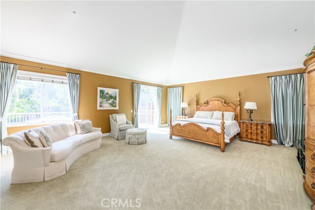 Building Photo - 21 Bent Oak