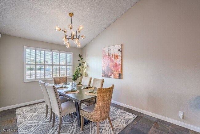 Building Photo - 5198 Hibbetts Dr