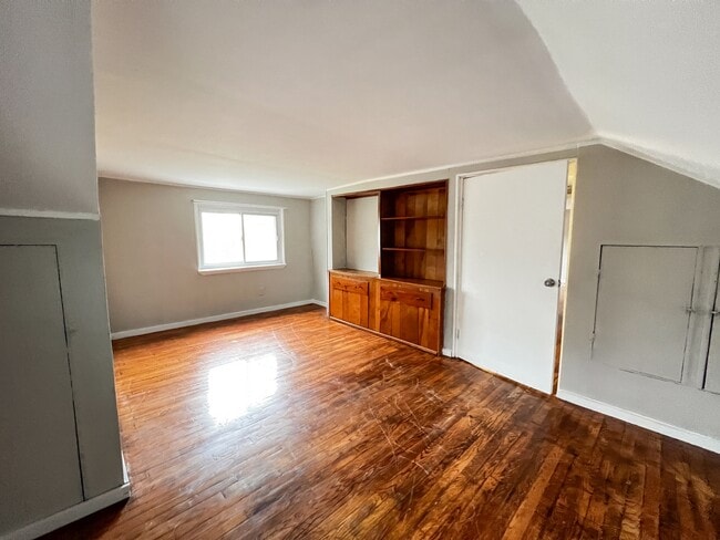 Building Photo - 12623 Farnell Dr
