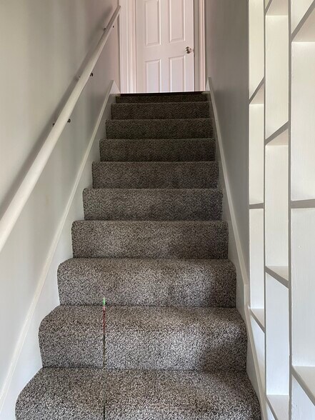 Building Photo - 4409 Cavelle Ave