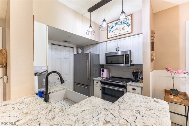 Building Photo - 11400 Ocean Walk Dr