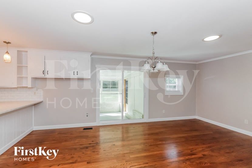 Building Photo - 120 Keowee Cir