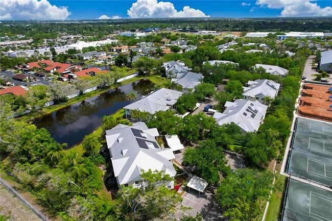 Building Photo - 3803 54th Dr W