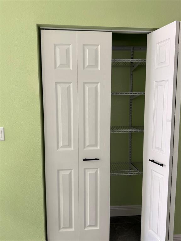 Building Photo - 1311 E River Cove St