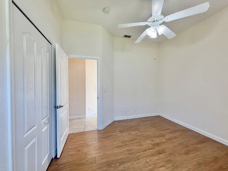 Building Photo - 6018 NW Winfield Dr