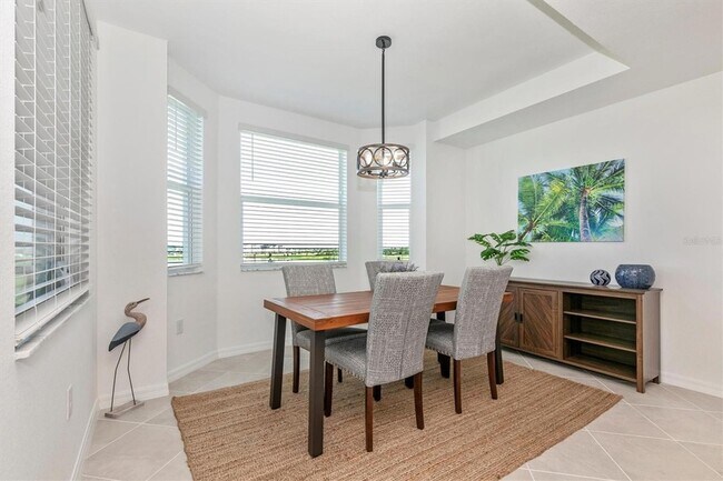 Building Photo - 12140 Wellen Golf St