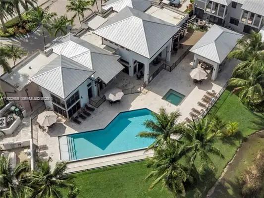 Building Photo - 6035 NW 104th Path