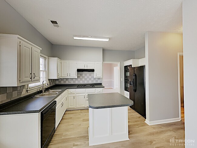 Building Photo - 2611 Peregrine Ct