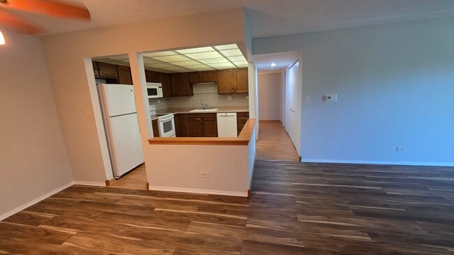 Building Photo - 475 Plum Creek Dr