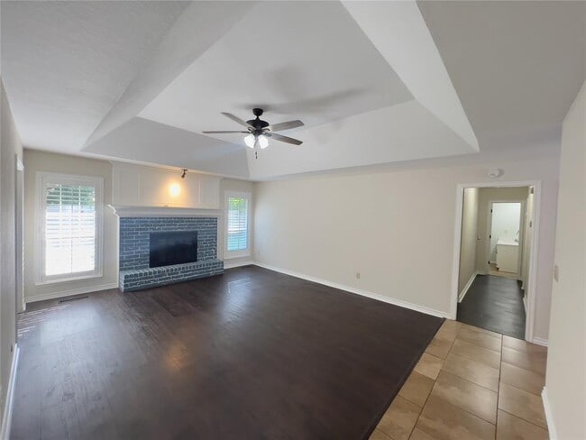 Building Photo - 11800 Kingsridge Terrace