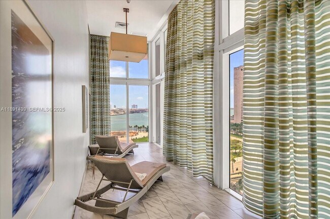 Building Photo - 50 Biscayne Blvd