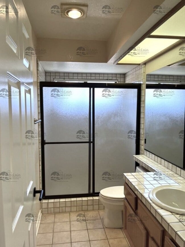 Building Photo - Shadowridge  Gorgeous 3 Bedroom Home In Desirable Neighborhood / Vista