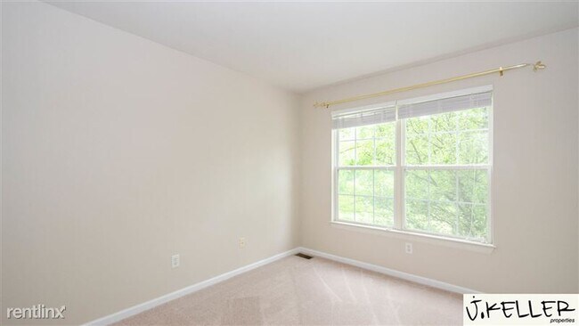 Building Photo - 3477 Ashburnam Rd