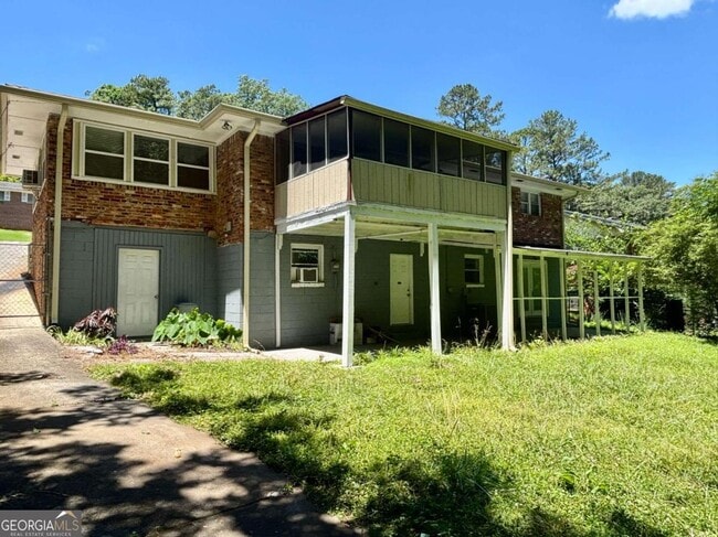 Building Photo - 2712 Sherlock Dr