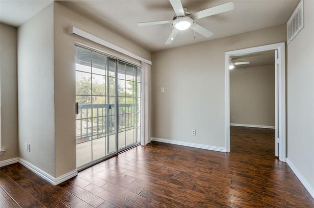 Building Photo - 18333 Roehampton Dr