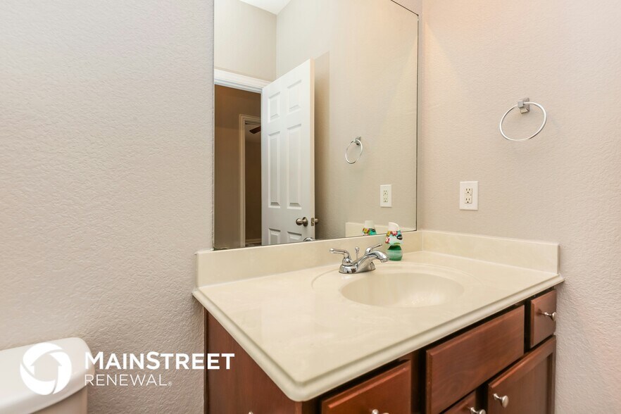 Building Photo - 3428 Heatherbend St