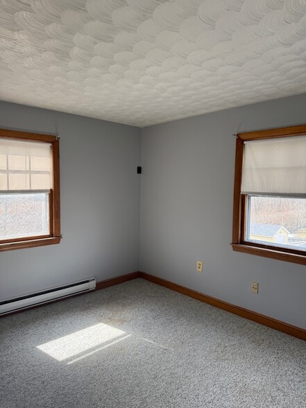 #3 bedroom - 87 Auburn St