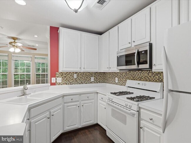 Building Photo - 12753 Fair Crest Ct