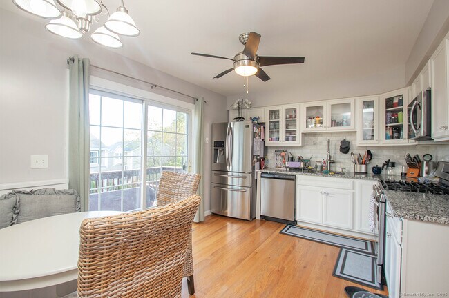 Building Photo - 39 Coram Rd