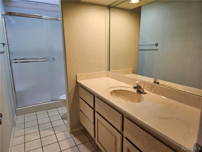 Building Photo - 2022 Merrill Ln