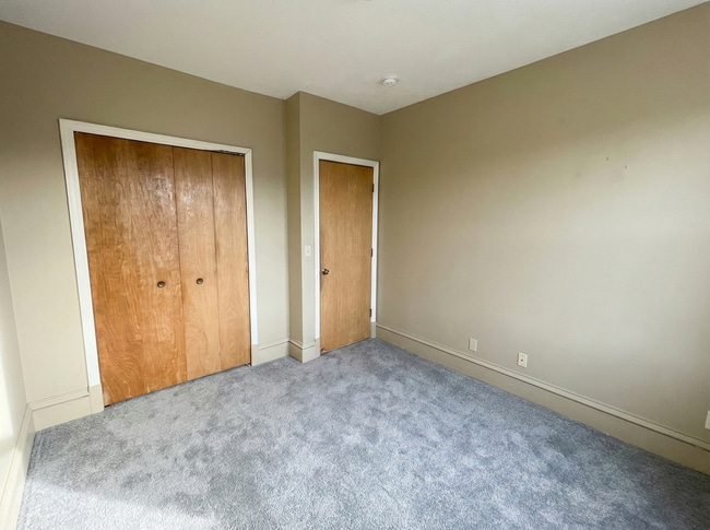 Building Photo - 4804 E 84th St