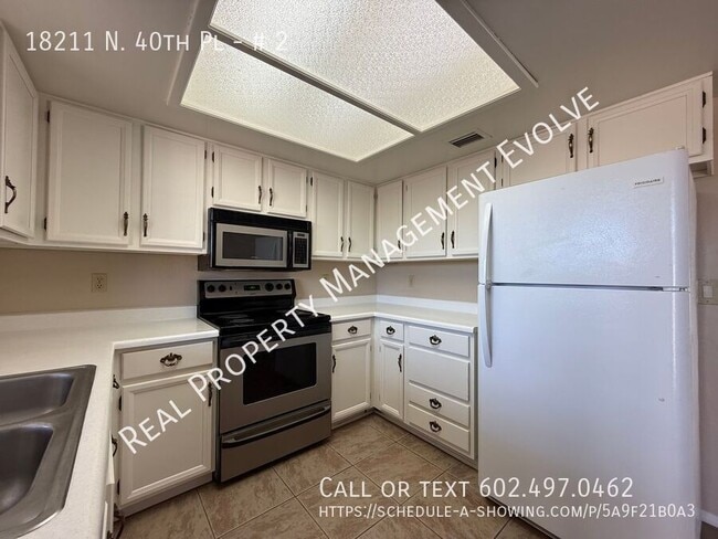 Building Photo - 18211 N 40th Pl