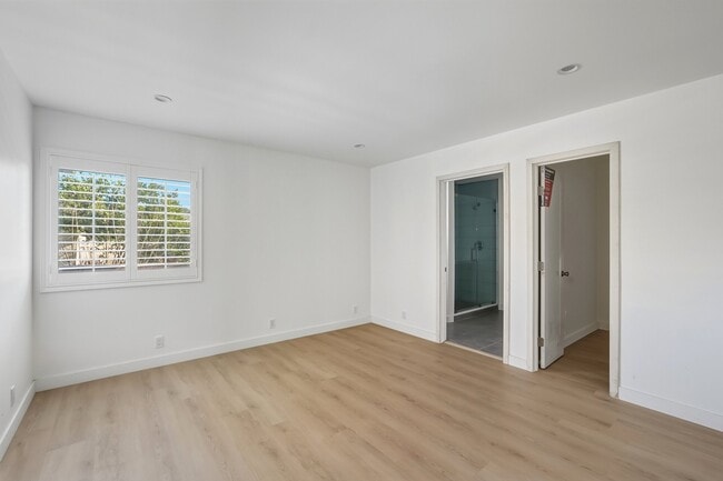 Building Photo - 13050 Terra Bella St