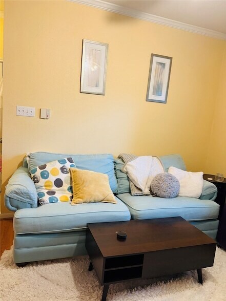 Building Photo - 1330 Old Spanish Trl