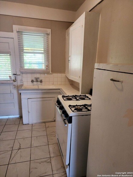 Building Photo - 632 Rigsby Ave