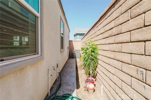 Building Photo - 4101 Sunflower Paseo
