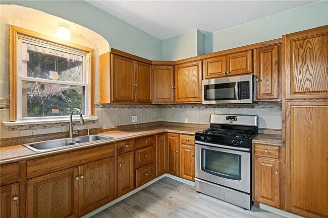 Building Photo - 3-Bedroom Home for Rent – $900.00/Month