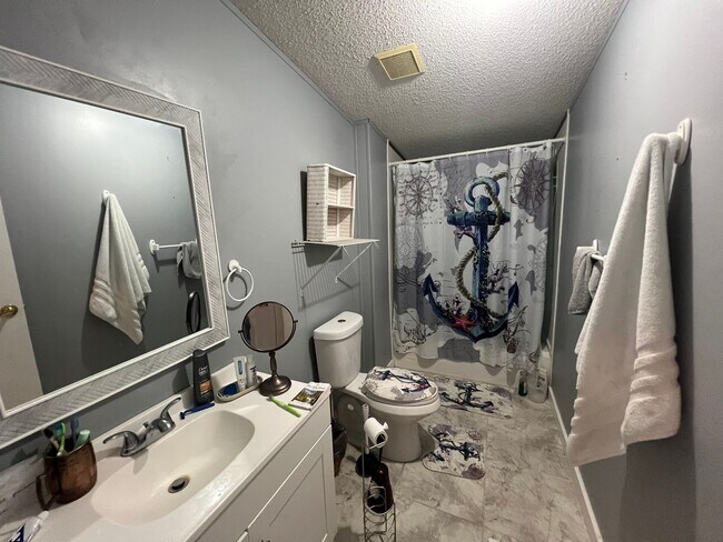 Building Photo - AVAILABLE MID-MARCH 2026! (Pet Friendly)