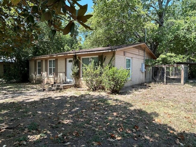 Building Photo - 6512 Linda Ln