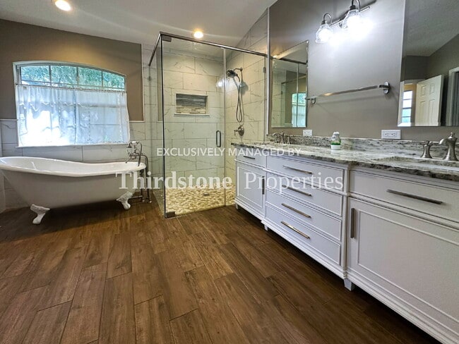 Building Photo - 12770 Camellia Bay Dr W