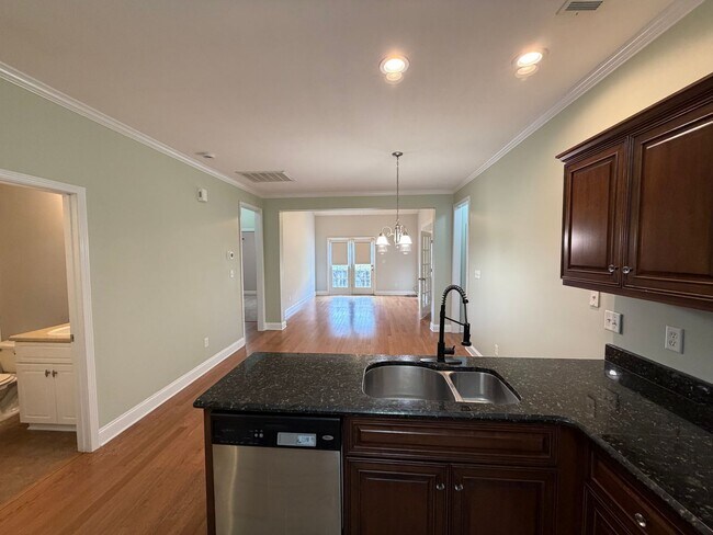 Building Photo - Townhouse in Grovetown