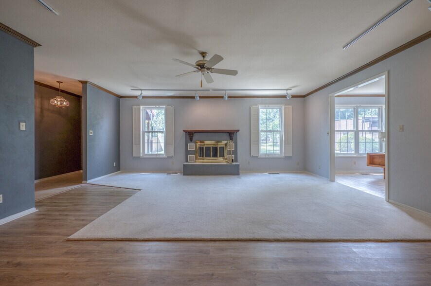 Building Photo - 2611 N Kentucky Ave