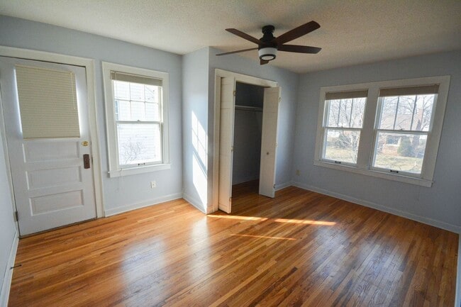 Building Photo - Gorgeous home located just 1 block from St...