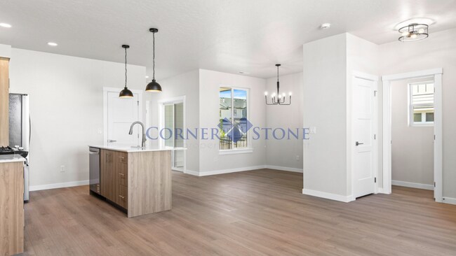 Building Photo - Modern New Construction Home in Boise!