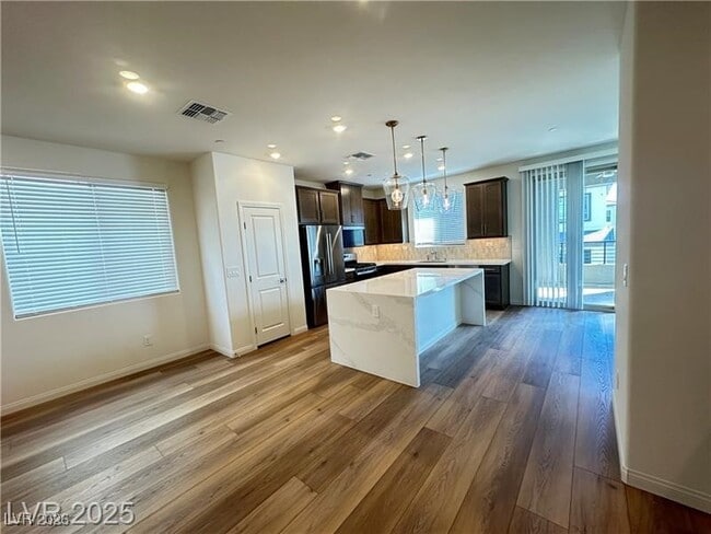 Building Photo - 1432 Nocturnal Flight St